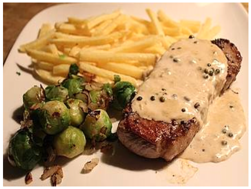 Cognacsauce und grünem Pfeffer