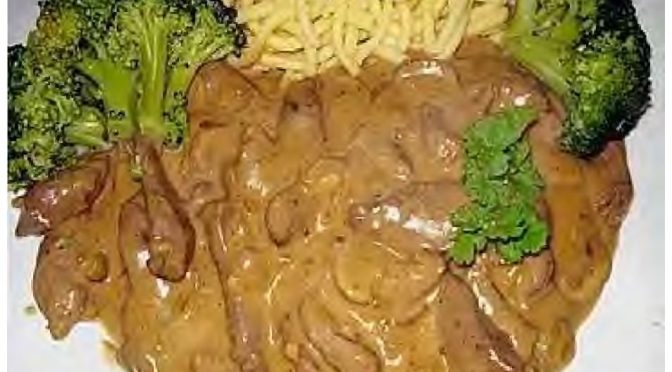 Lammfilet á la Stroganoff
